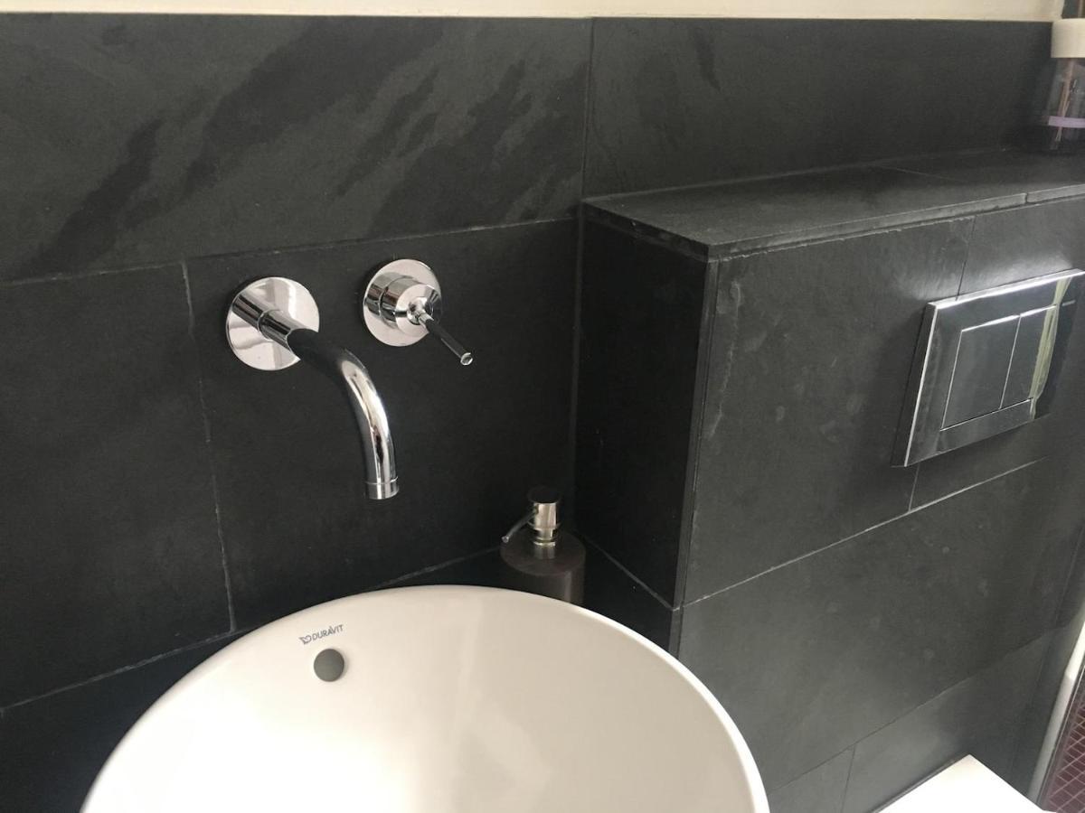 Schoene Ruhige Zentral Gelegen! Appartement *